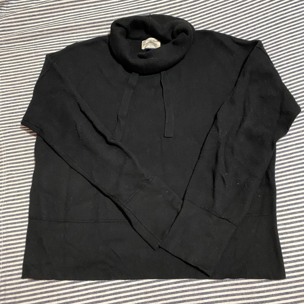 Universal thread sweater